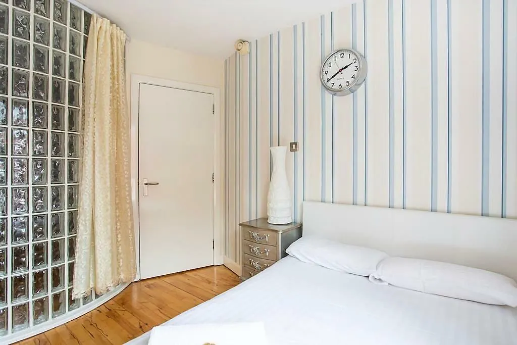 Spacious Belfast City Centre Duplex Apartment